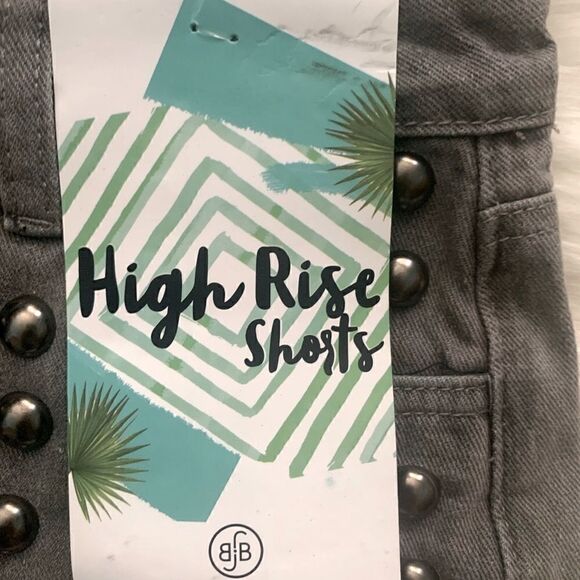 Fashion Nova Boom Boom Gray Denim Studded Hi-Waist Shorts Size 5 - Picture 5 of 6